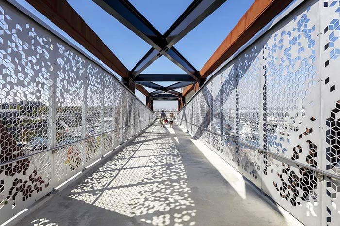 Application of Perforated Metal Curtain Wall Panels (3)