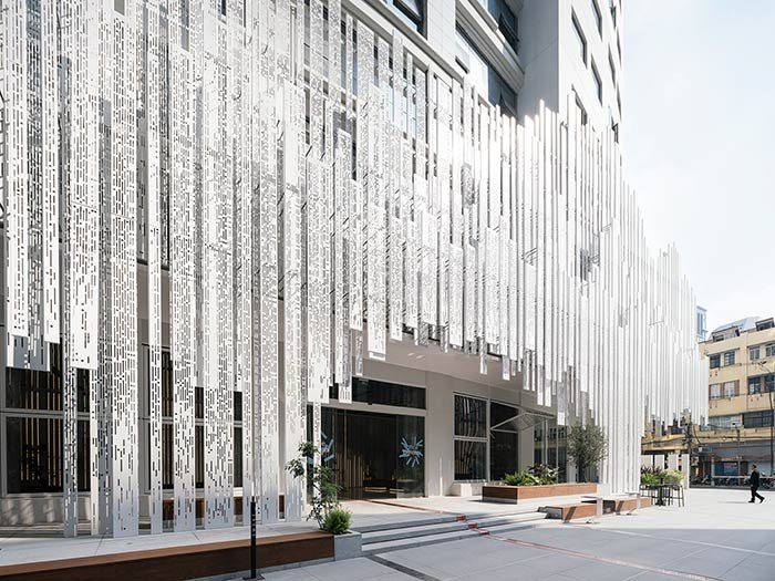 Application of Perforated Metal Curtain Wall Panels (4)