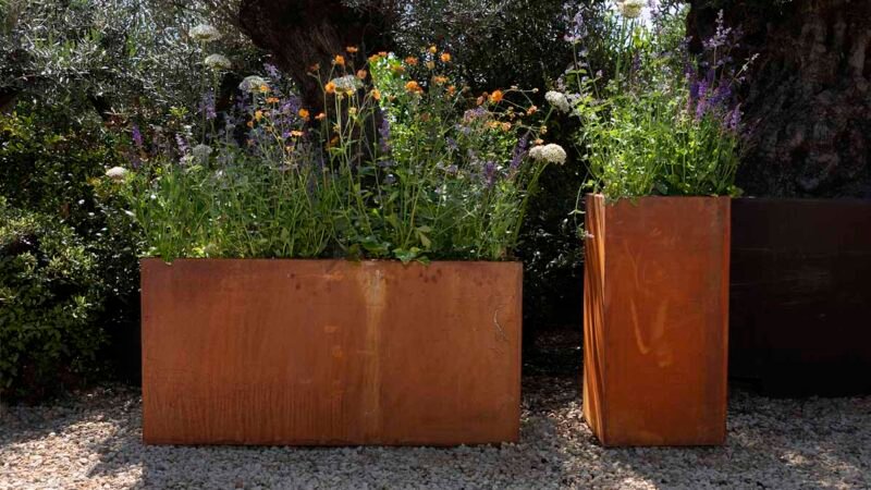 Utilizing Corten Steel in Landscape Design (8)