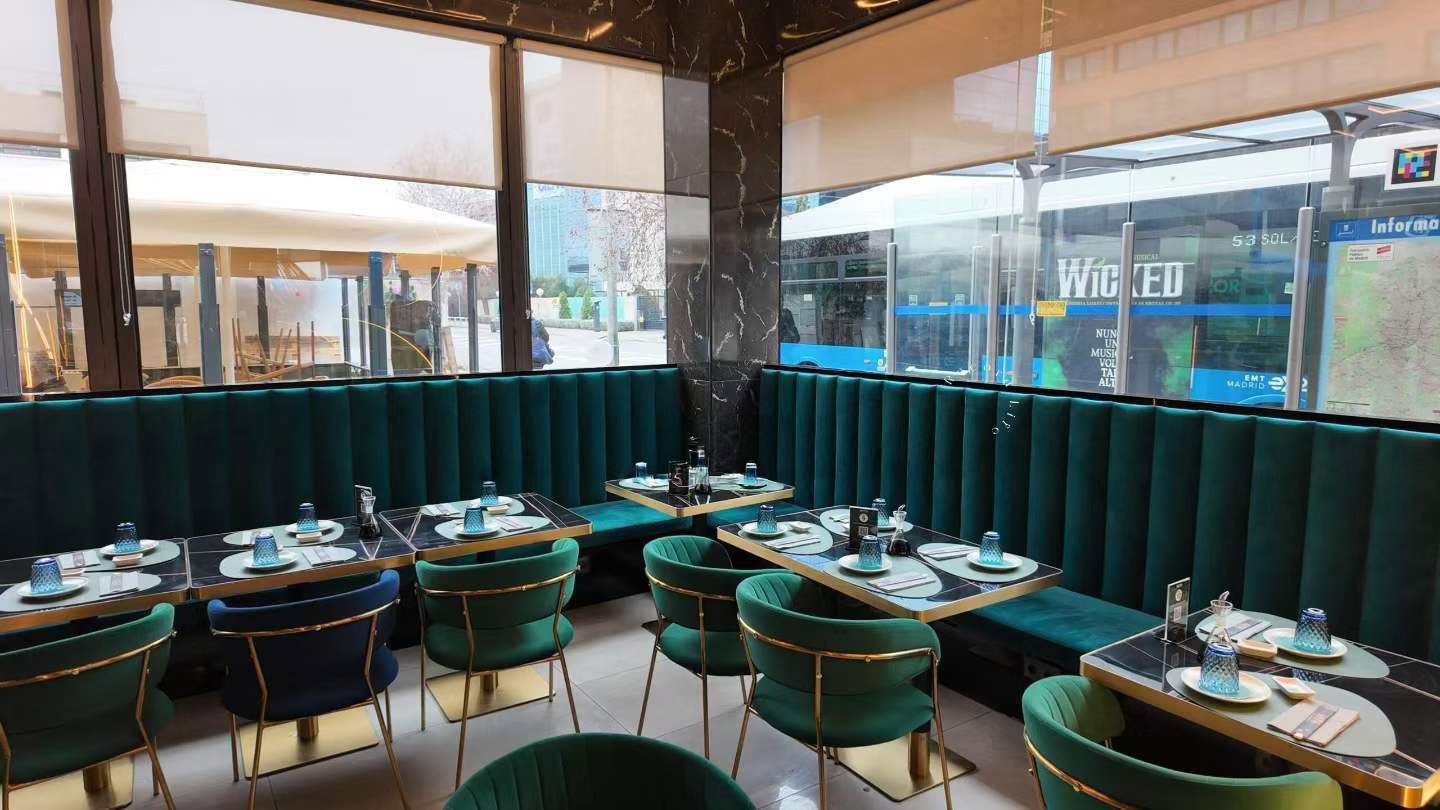 Custom-Stainless-Steel-for-European-Restaurant-Interiors6